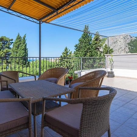 Gorgeous Apartment In Omis With Kitchen Eksteriør billede